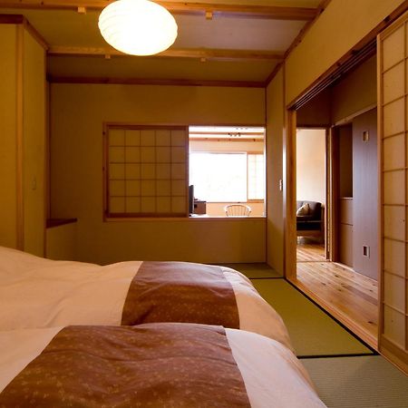 Miyama Ouan Kyoritsu Resort Takayama  Ngoại thất bức ảnh A room at the hotel