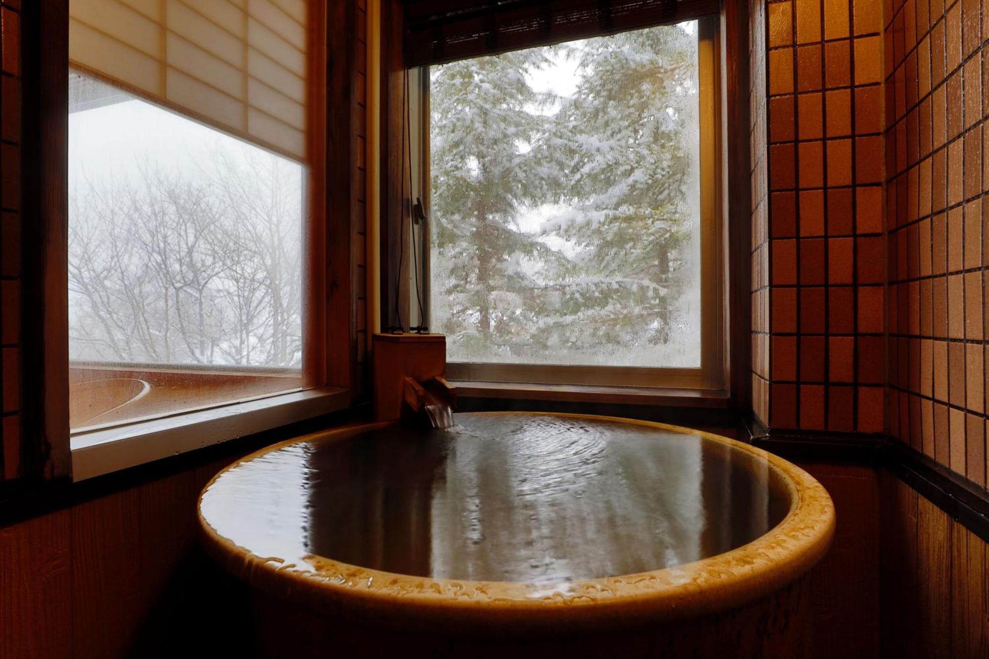 Miyama Ouan Kyoritsu Resort Takayama  Ngoại thất bức ảnh A traditional Japanese onsen
