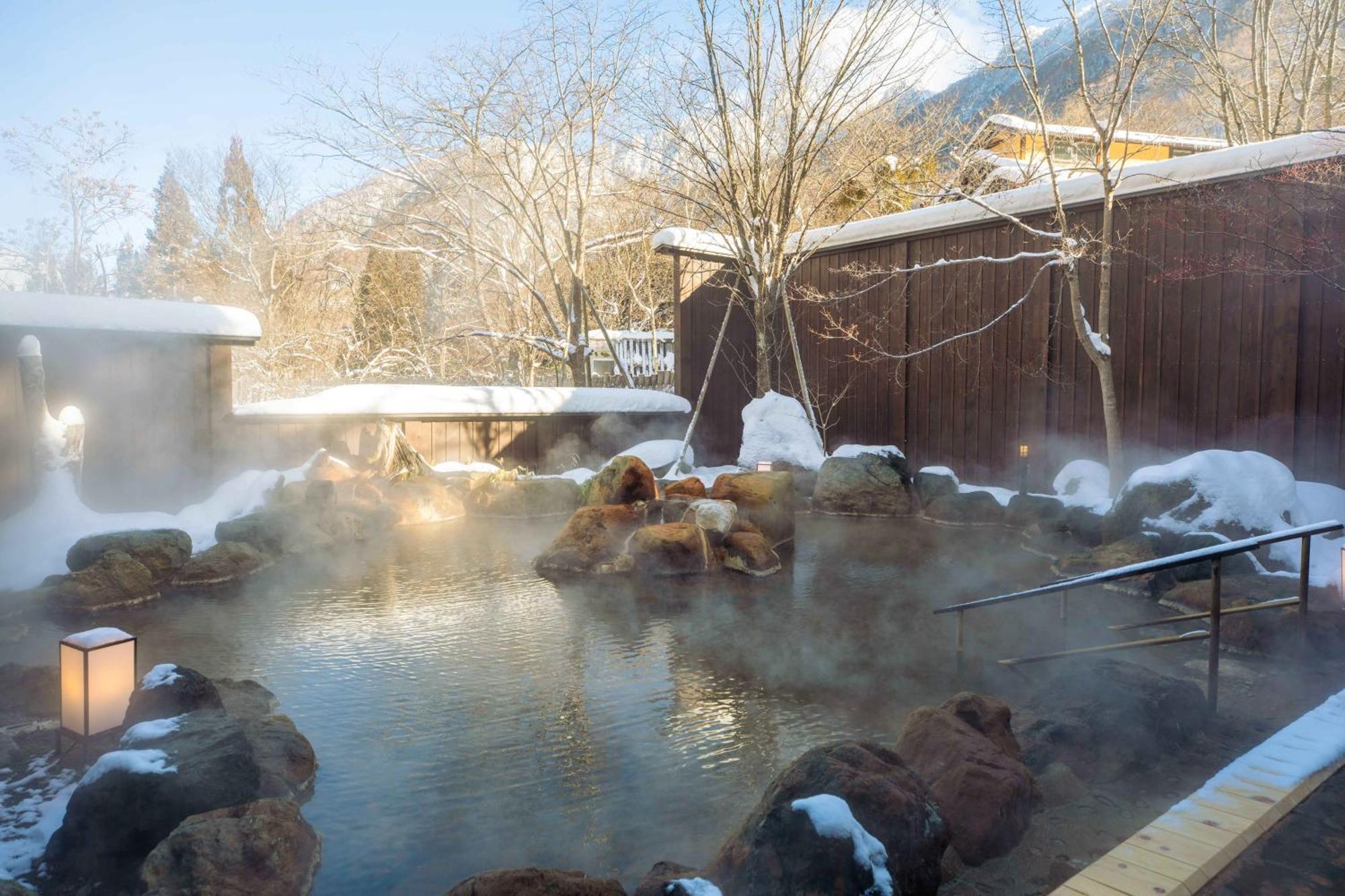Miyama Ouan Kyoritsu Resort Takayama  Ngoại thất bức ảnh A hot spring in Japan