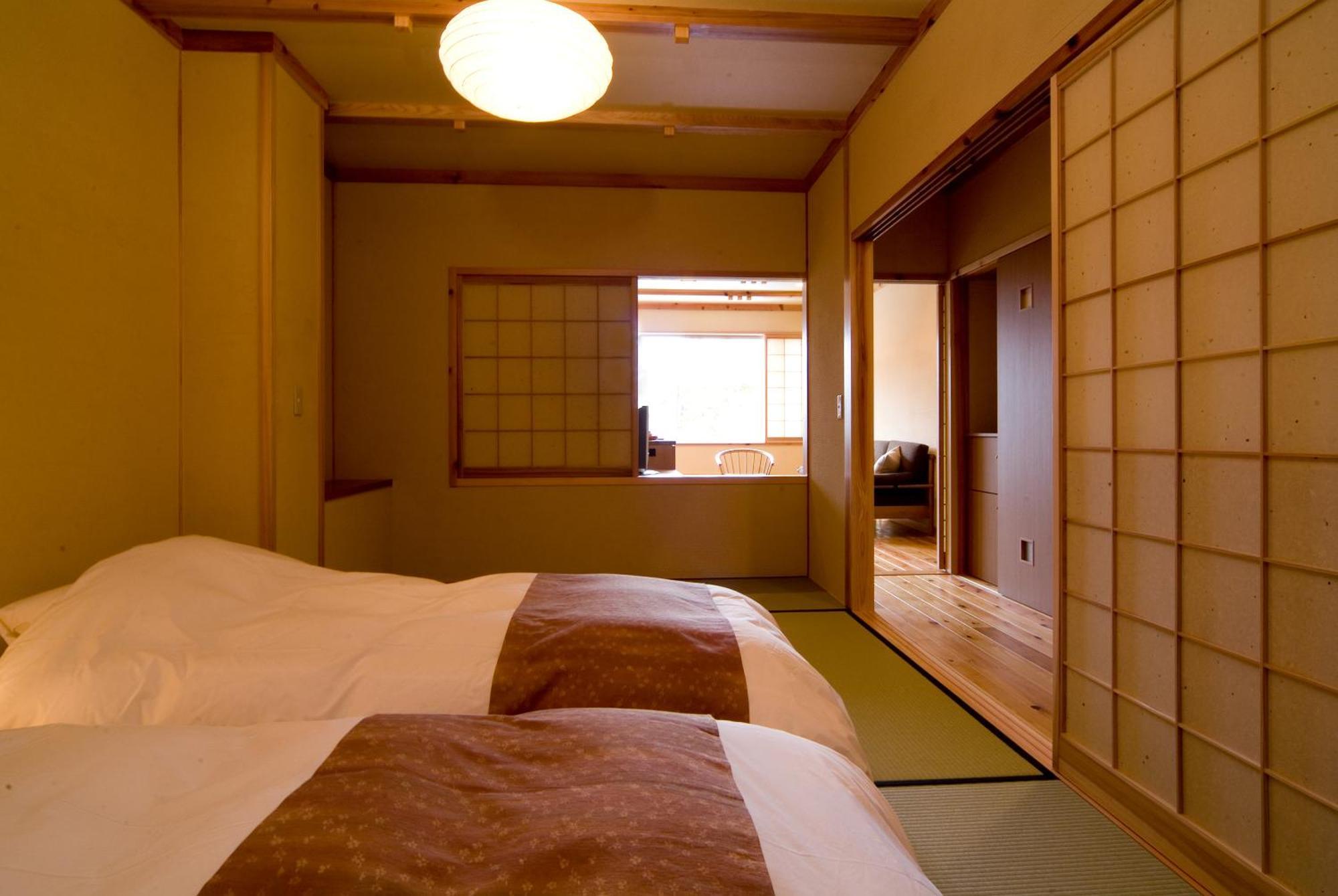 Miyama Ouan Kyoritsu Resort Takayama  Ngoại thất bức ảnh A room at the hotel