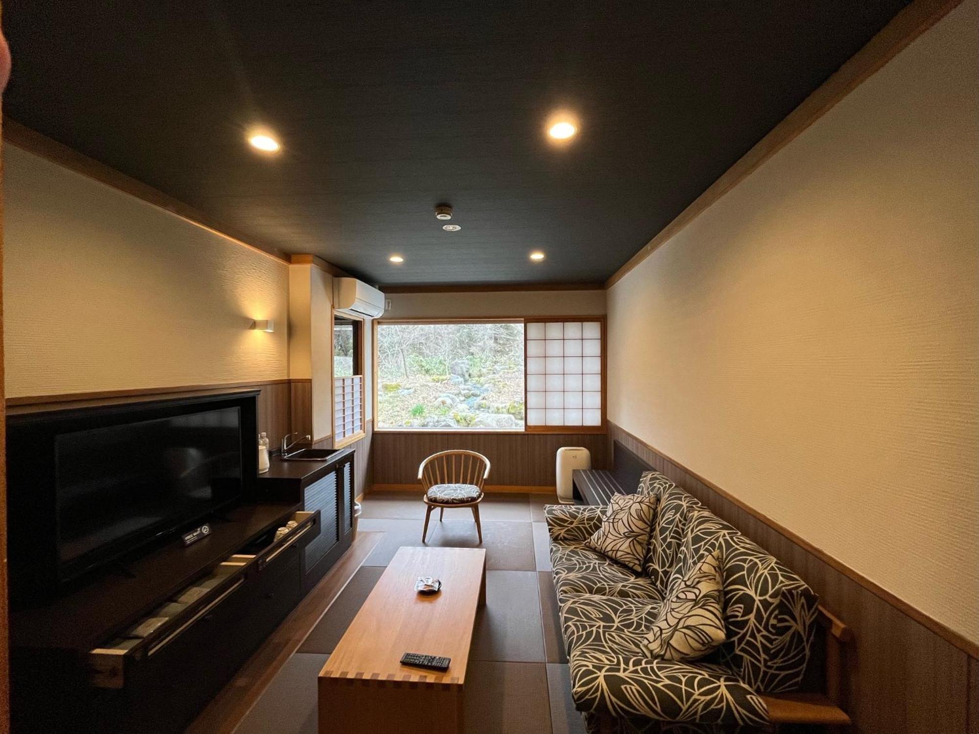 Miyama Ouan Kyoritsu Resort Takayama  Ngoại thất bức ảnh A room at the Ryokan